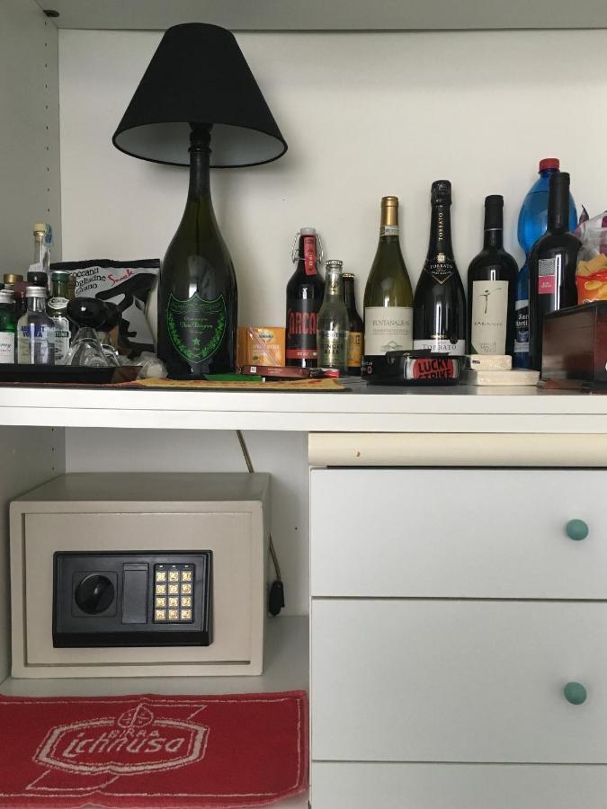 Extravaganza Apartment カリアリ エクステリア 写真